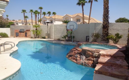 8101 Pacific Cove Dr